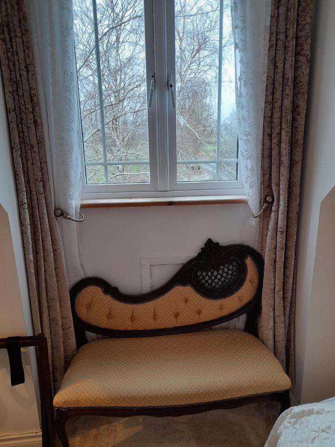 Annaswood B&B Cahir Exteriér fotografie